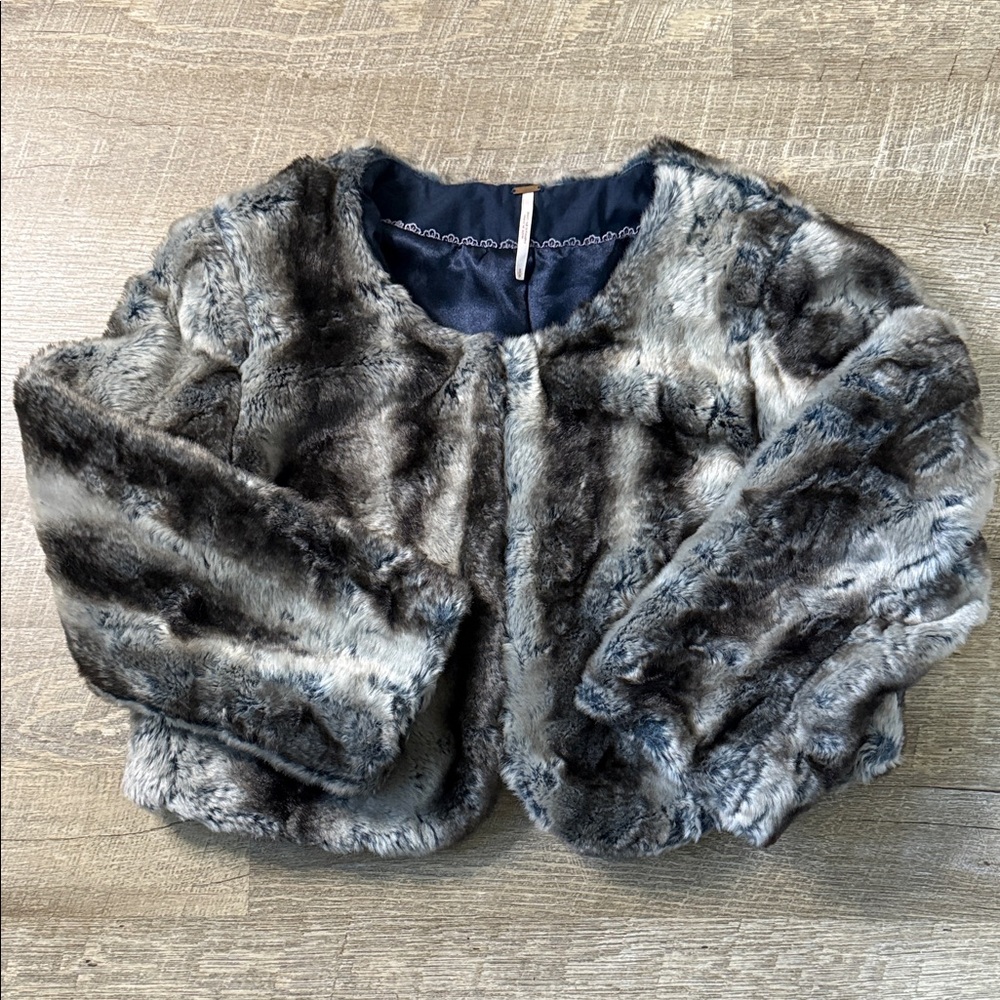 Free People Gray Faux Fur Cropped Jacket